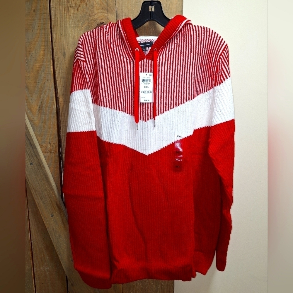 An INC chunky knit hodded sweater in a mens size XXL. NWT with no flaws.